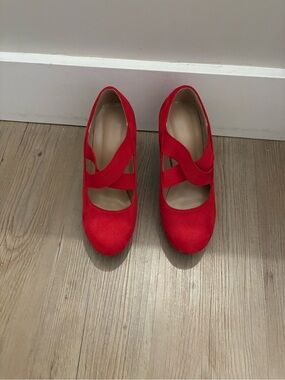 SHEIN Red Cross-Strap faux suede Closed-Toe Heels platform pumps